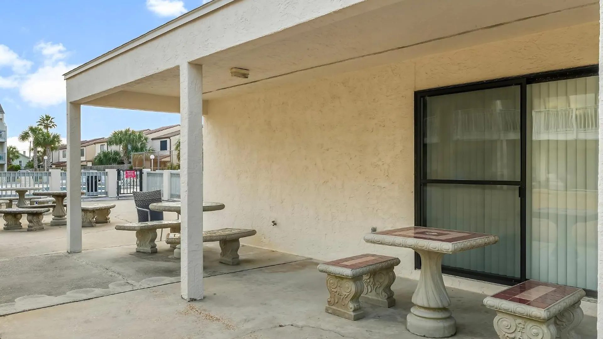 Endless Summer D1 Panama City Beach Apartment